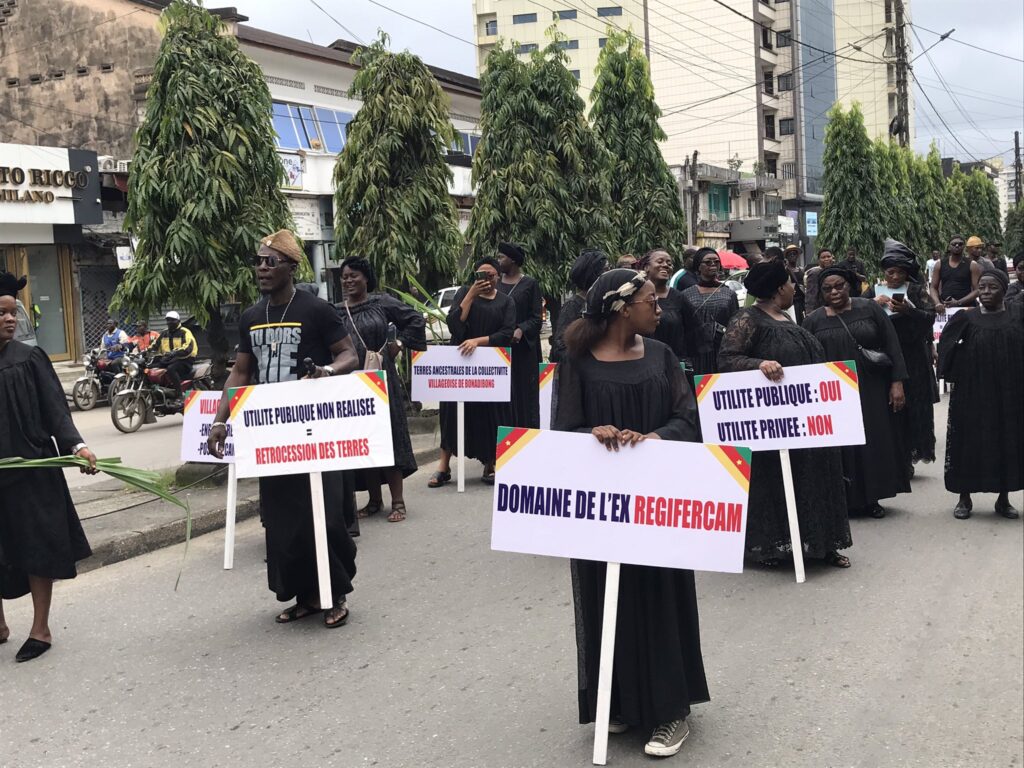 Douala : les natifs de Bonadibong réclament leurs terres à l’Etat