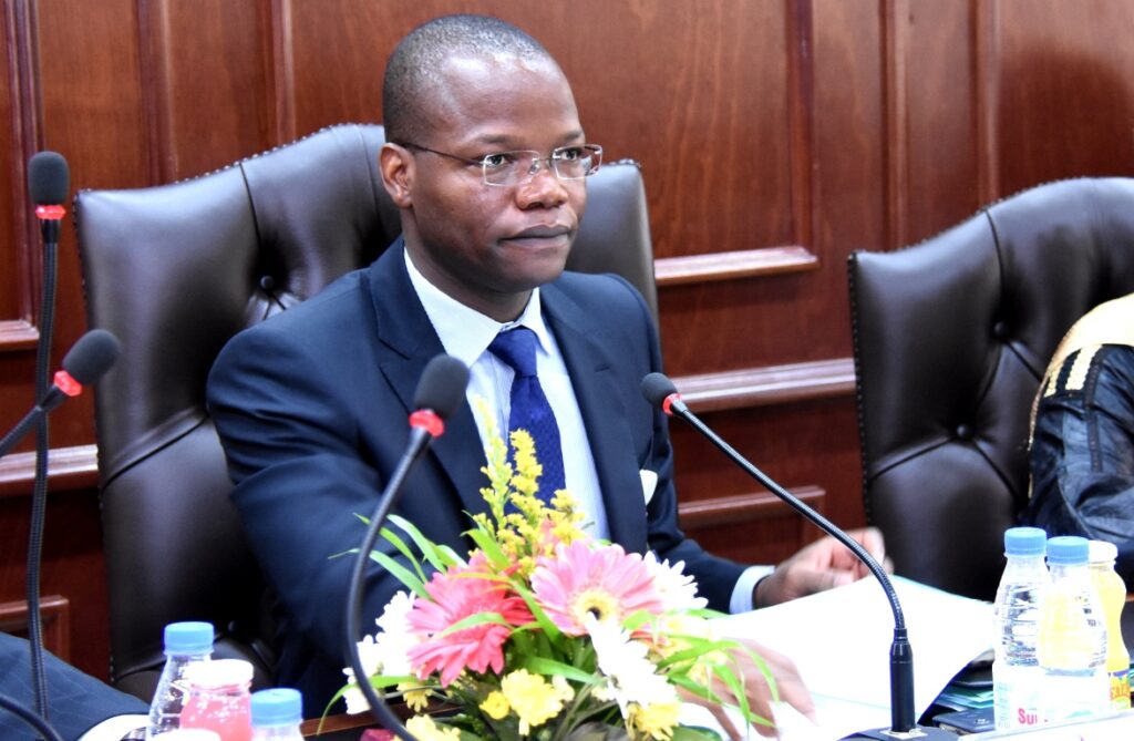 Modeste Mopa Fatoing, le DG des Impôts, va retourner au FMI