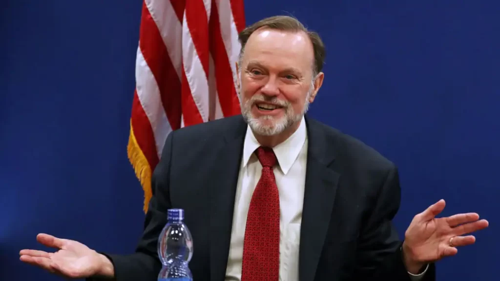 Crise anglophone : Tibor Nagy fait une remarque qui va agacer Yaoundé