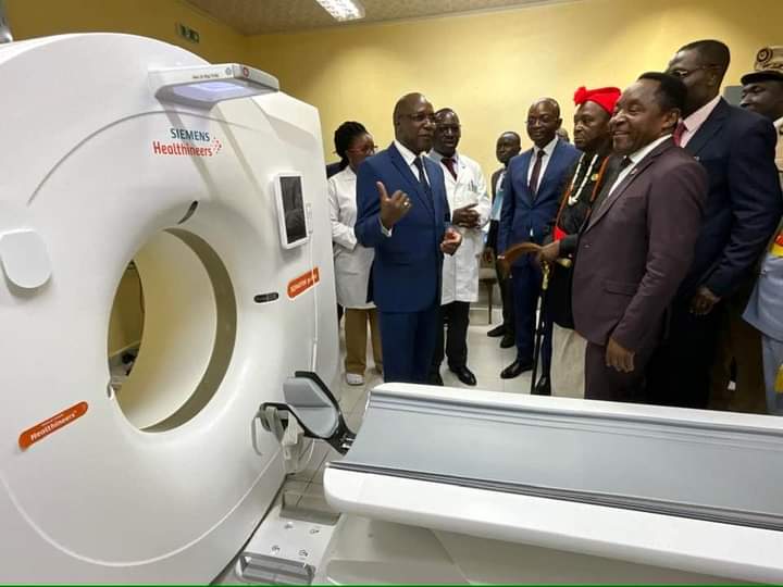 Santé : Paul Biya offre un scanner fonctionnel et une radio numérique à  l'hôpital régional de Maroua